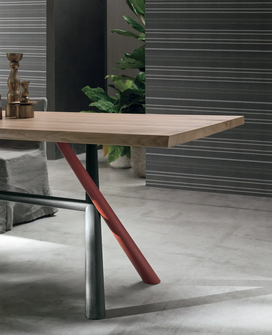 MESA DE COMEDOR TUDOR
